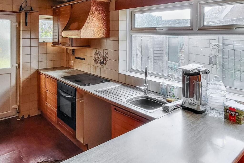 6 Chestnut Grove, Lincoln, Lincolnshire, LN5 9BJ