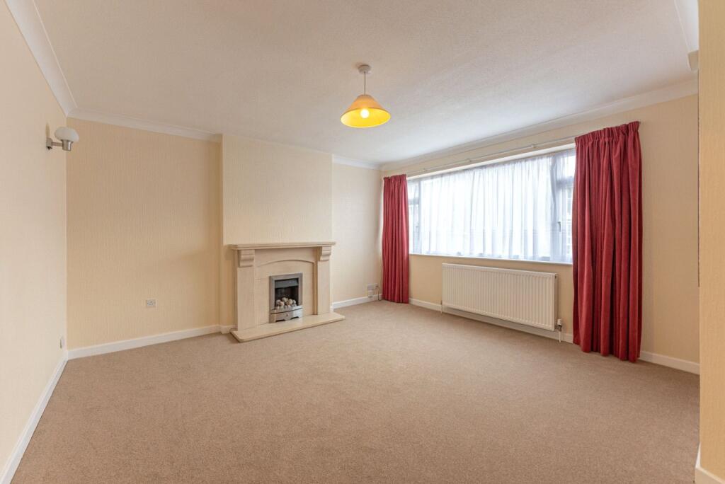 Sitting Room To Fron