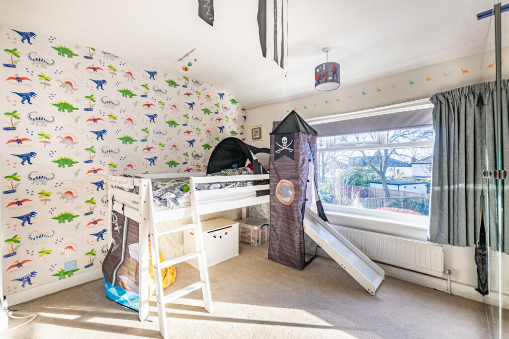 bedroom4