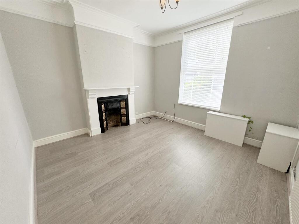 IMG_2972 (Large).JPG