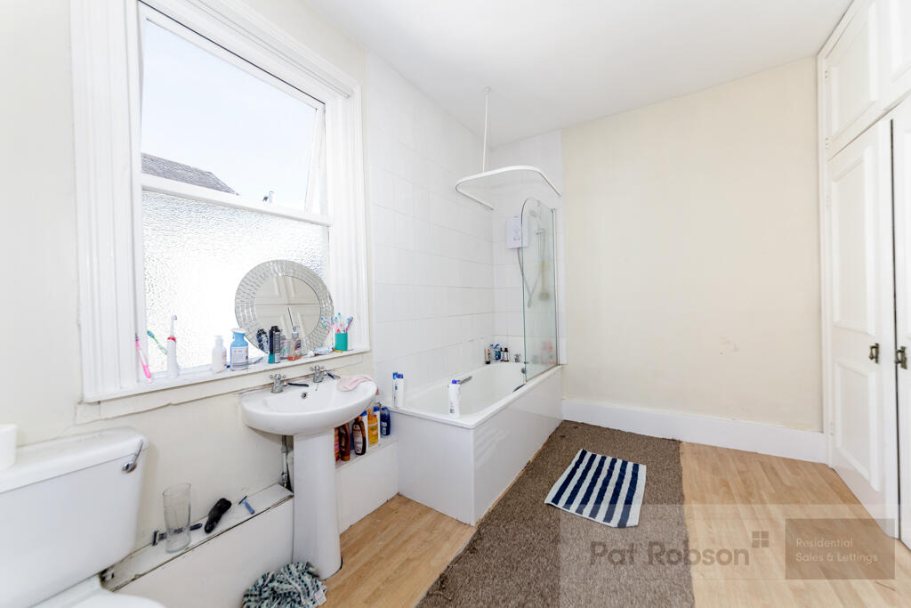 32 cardigan terrace2