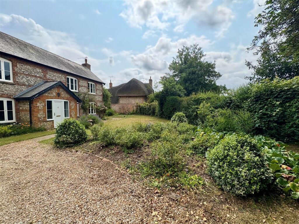 Front Garden.jpg