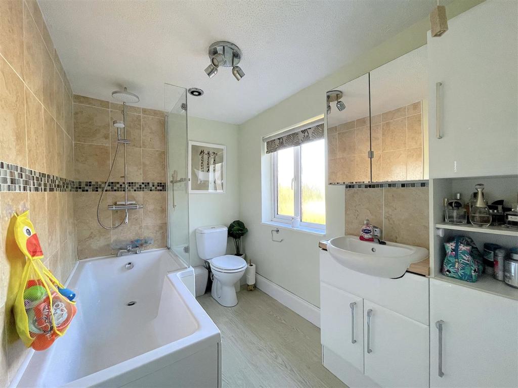 Bathroom (1).jpeg