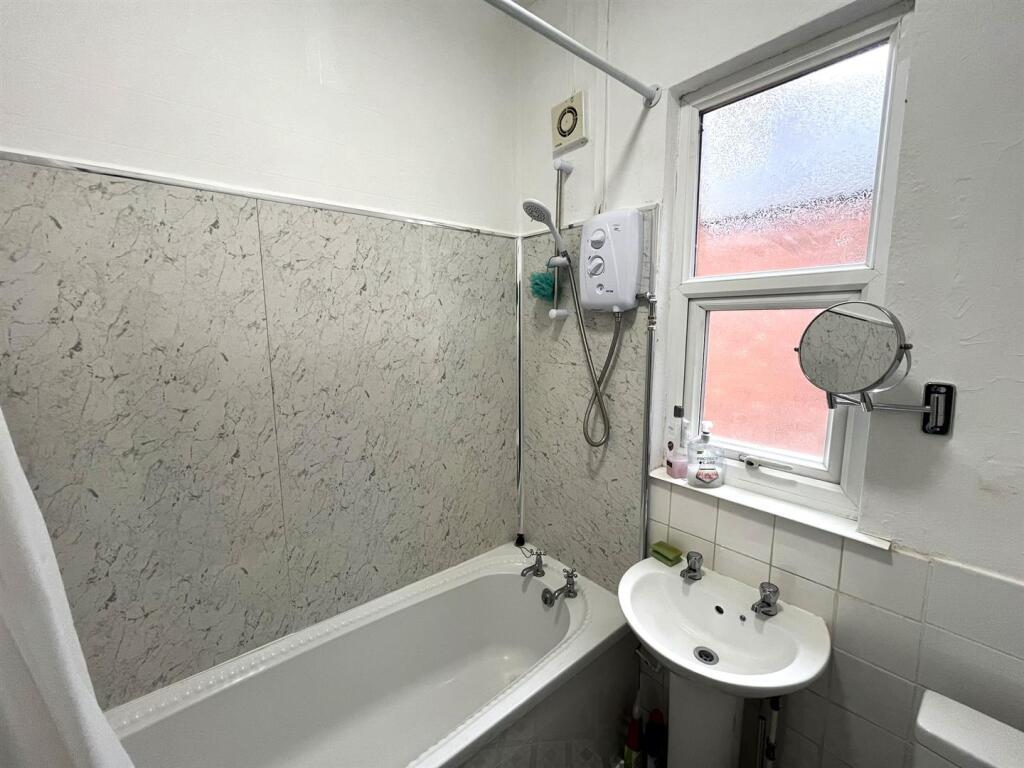 Bathroom.jpeg