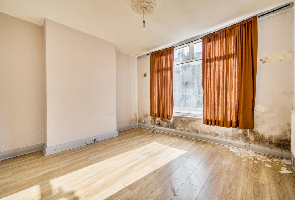 1355372-8-68d3d71...