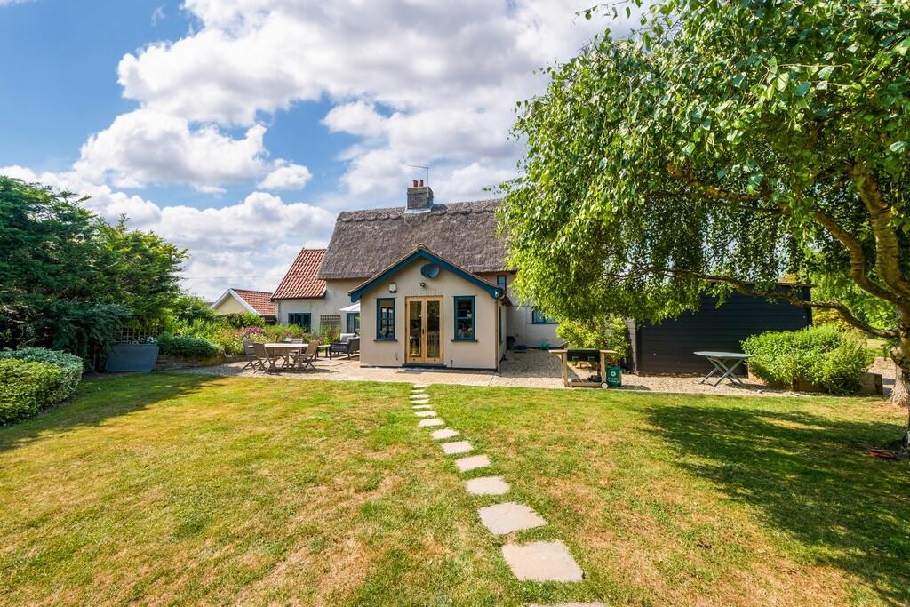 1440px Beech Tree...