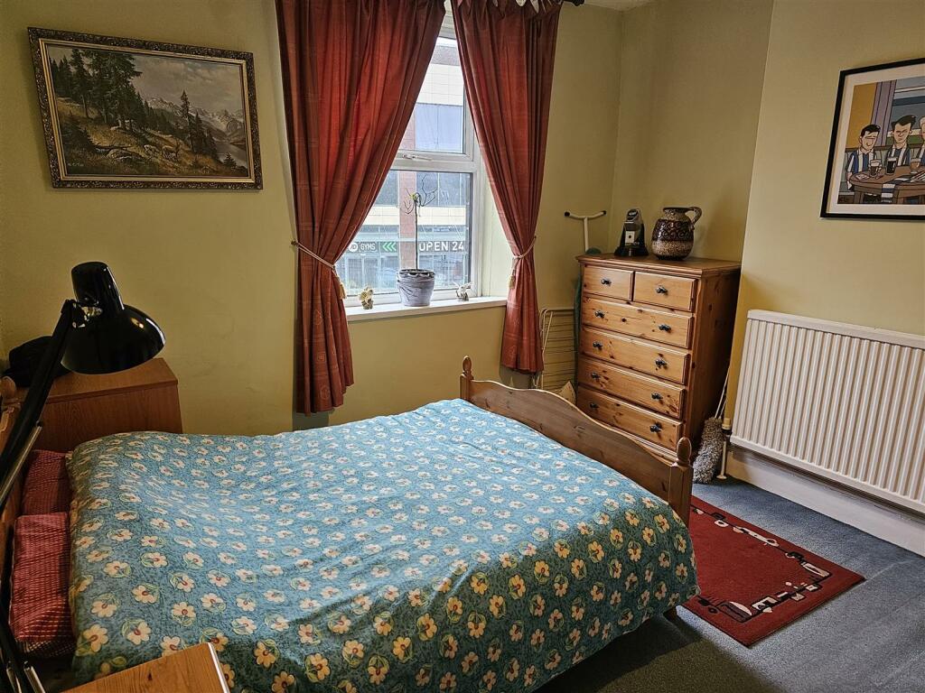 bed 1 reverse.jpg