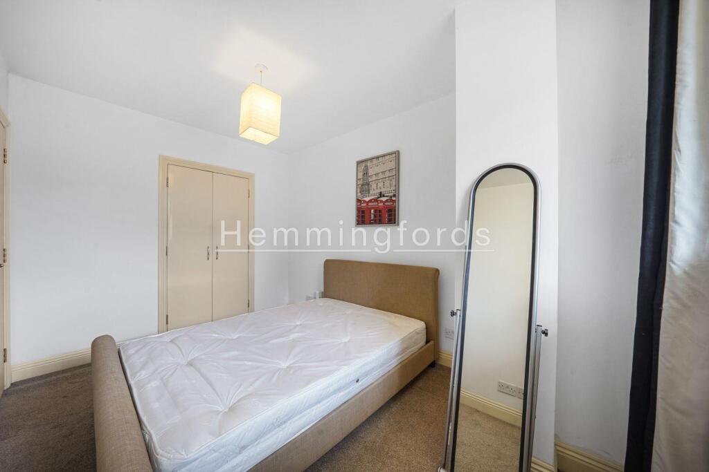 Flat 2 Montgomery, 81-89 Farringdon Road - otx08WF