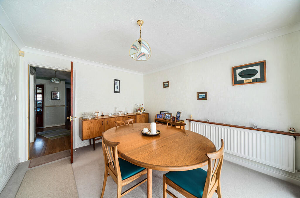 1353666-12-68c937...