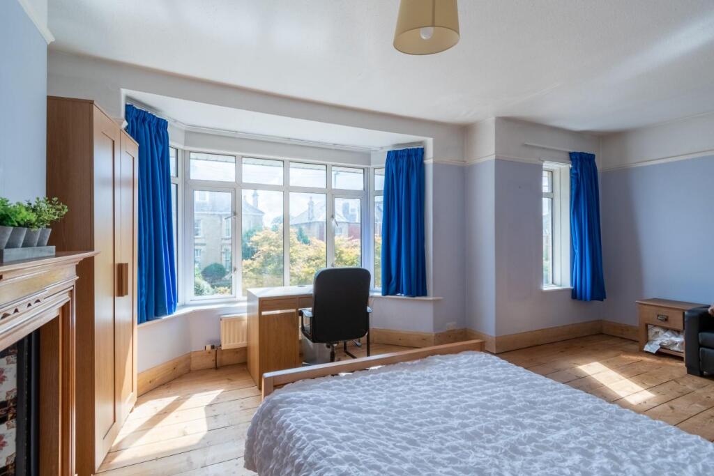 68 Combe Park -13.jpg