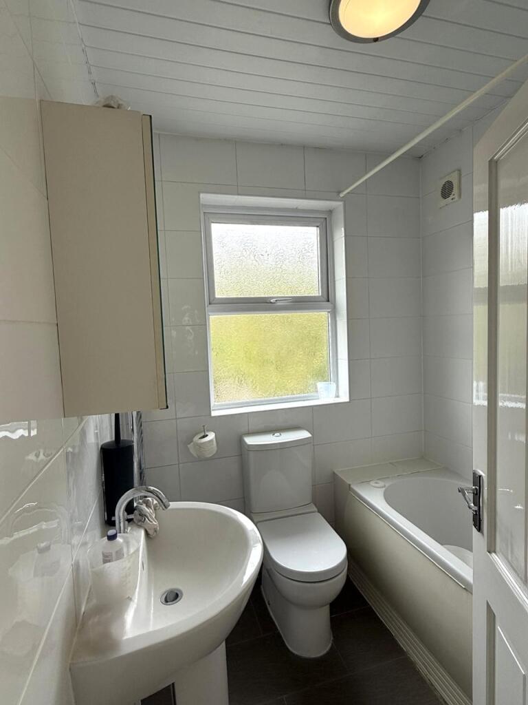 bathroom 123