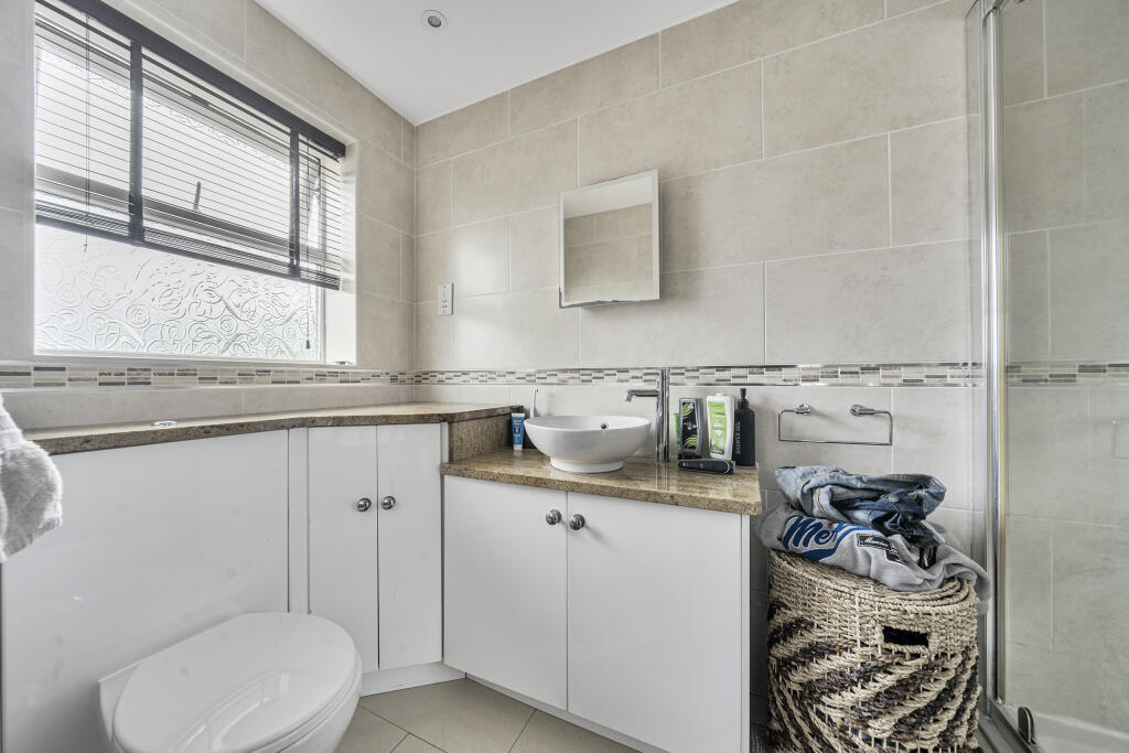 Ensuite