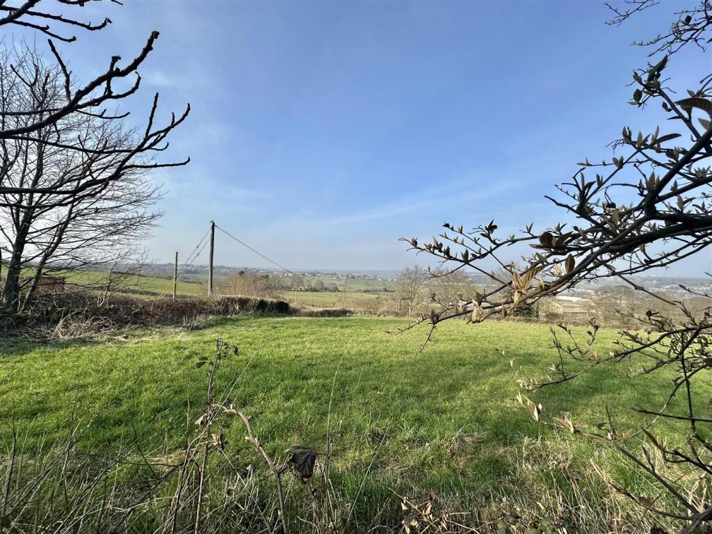 Bramleys Estate Agents - Bullace Trees Lane -  (29