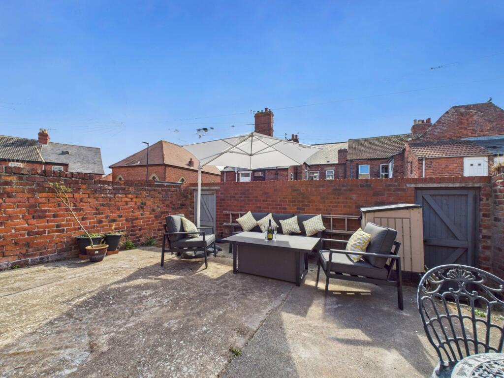 CAM02195G0-PR0088-STILL006