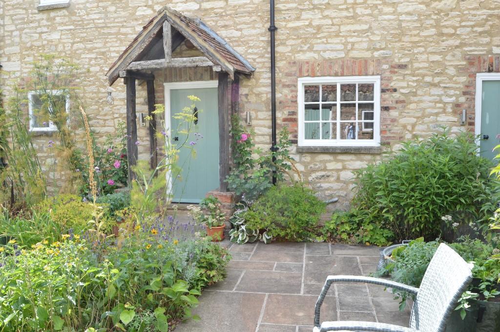 Front door/porch