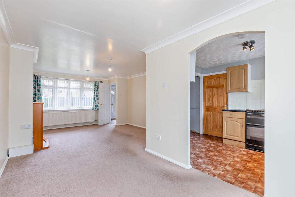 8666757-interior16-800.jpg