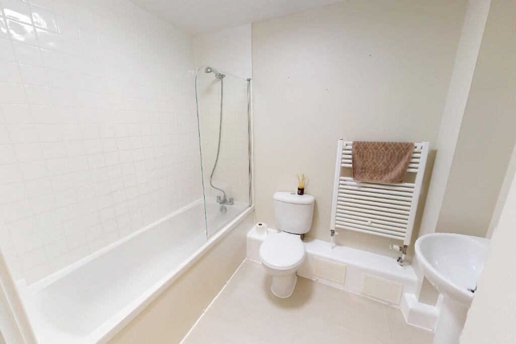 Corringham Road, Stanford-Le-Hope, Essex, SS17