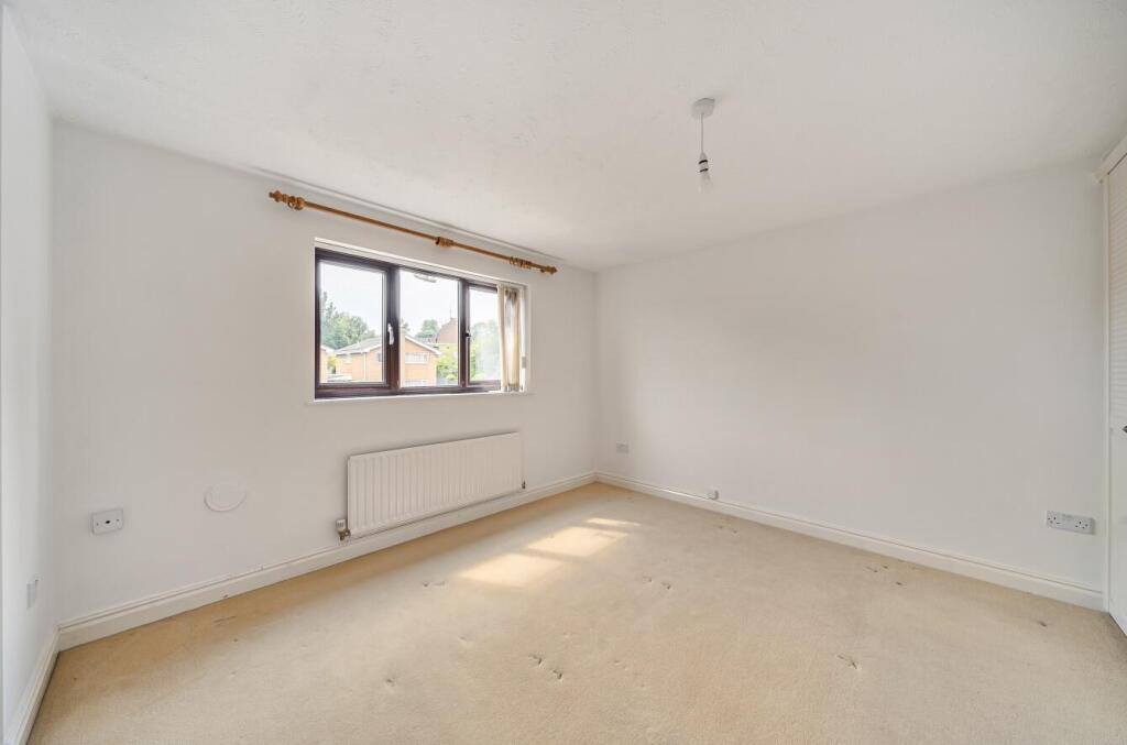 27 Spring Lane, Flore