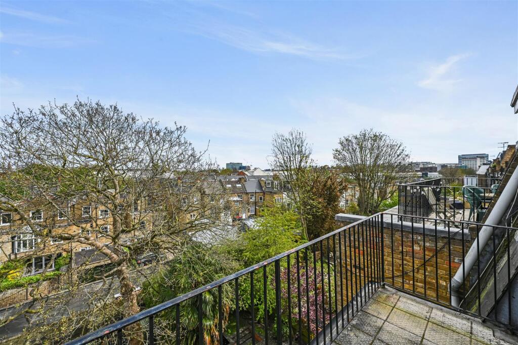 Hammersmith Grove - BalconyA1 (1).JPG
