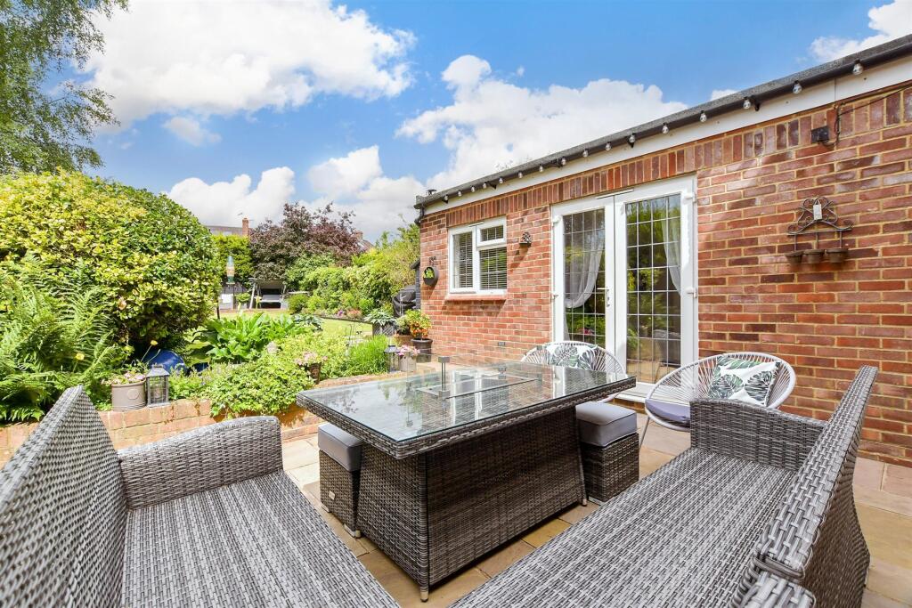 External Lifestyle Photograph