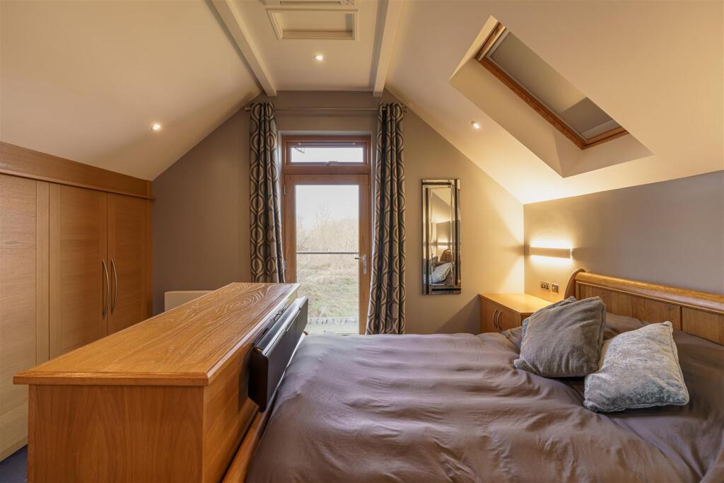 LLE_LA_7TV-00028_HRJ.jpg