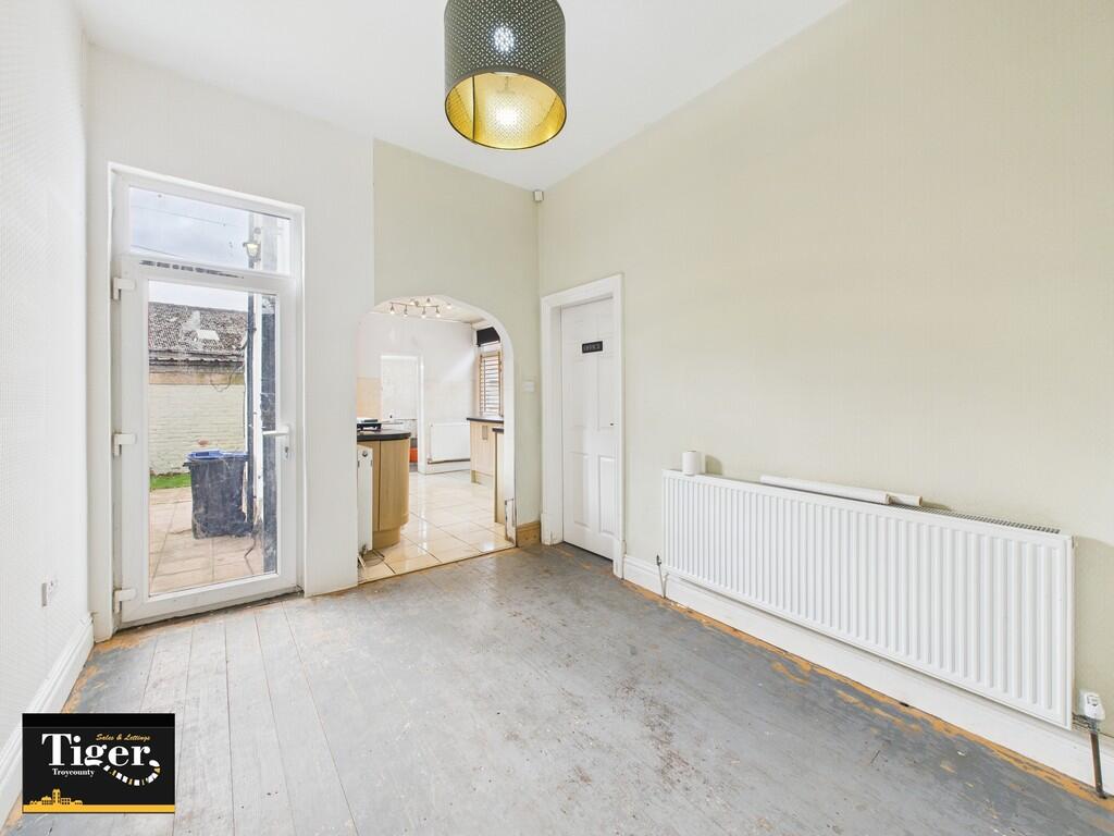 CAM03440G0-PR0300...