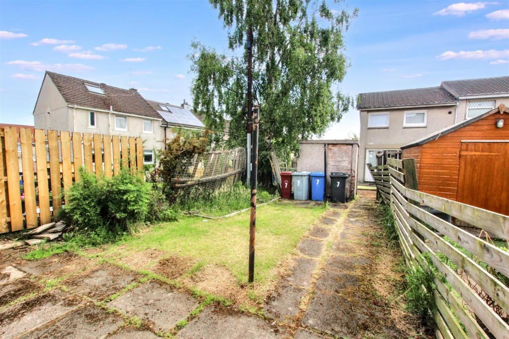 12 - Rear Garden.jpg