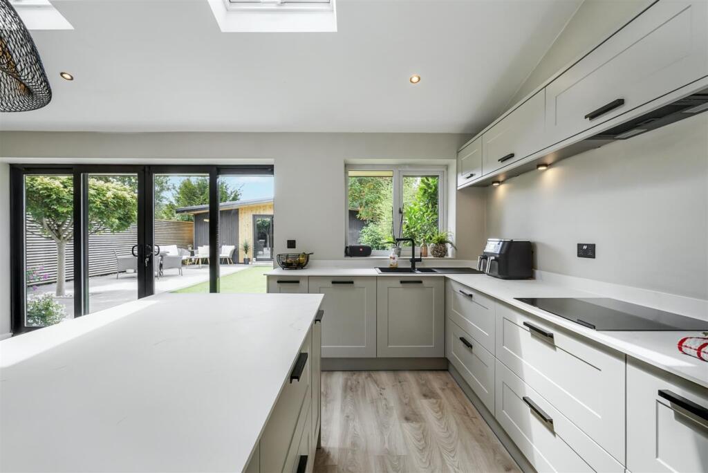 Dining/Living Kitchen