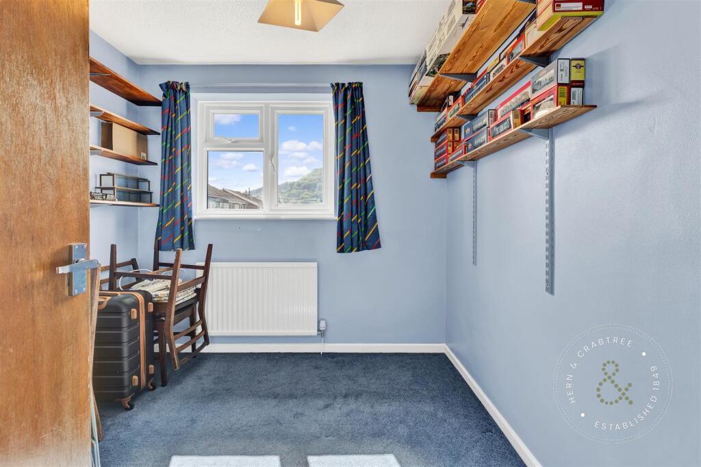 Rhiwr ddar, hern crabtree (18).jpg