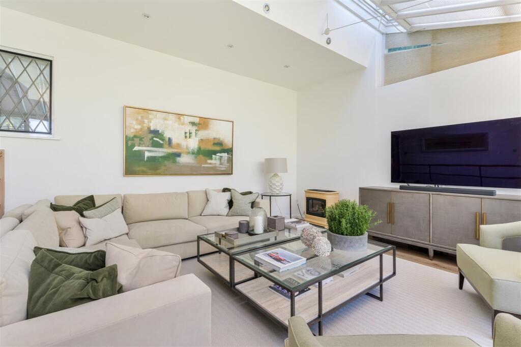 YEW TREE BOTTOM ROAD (4).jpg