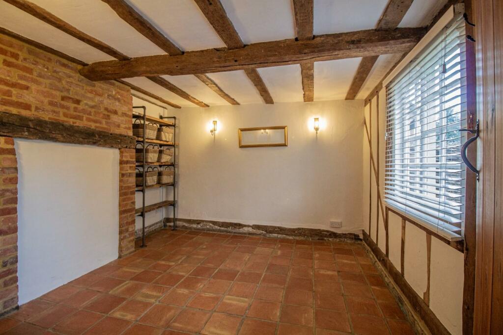 Tanwood, Drinkstone [Dining Room] 02.jpg