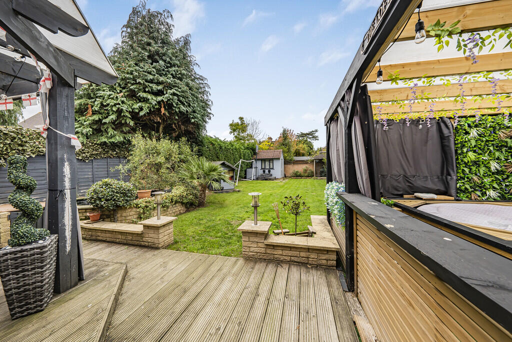 Photo Oct 08 2025...