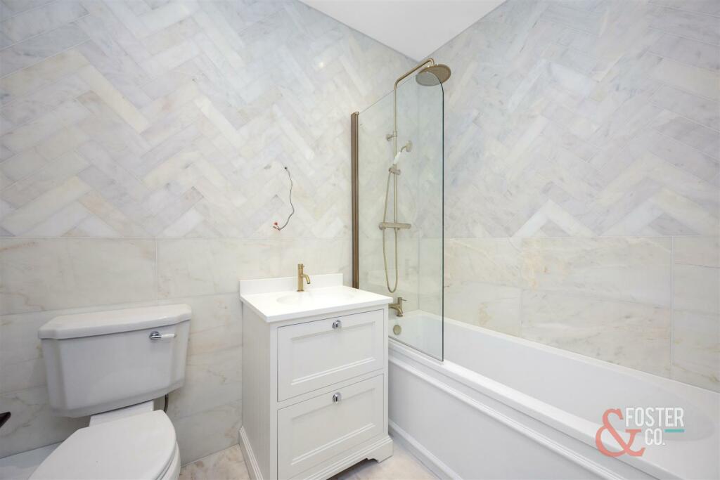 Third Avenue, Flat 11-017.jpg