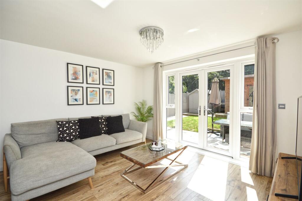 Sitting / Dining Room