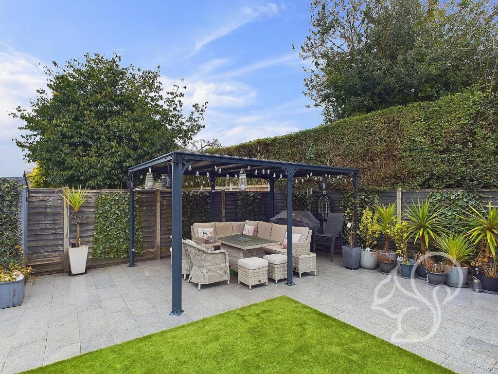 CAM01659G0-PR0324-STILL035.jpg