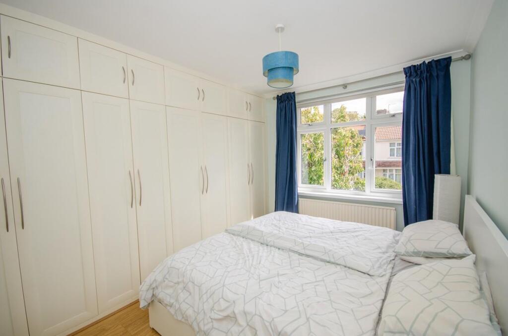 Bedroom 1.jpg
