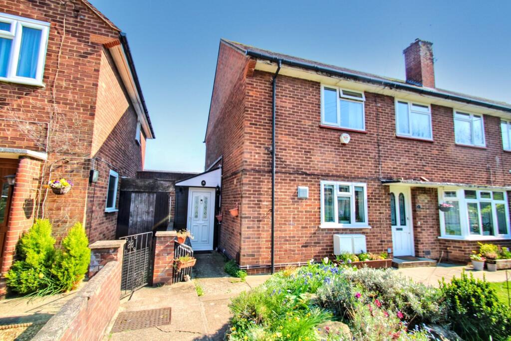 Pinn Close, Uxbridge, UB8