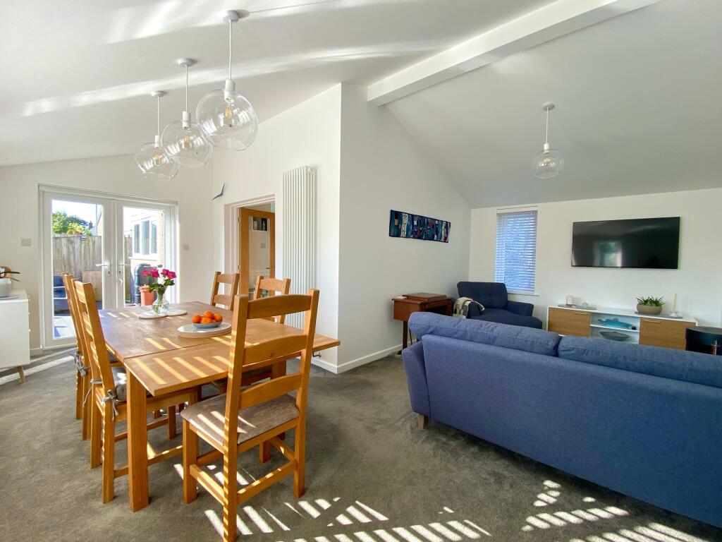 Open Plan Family Living And Dining Room