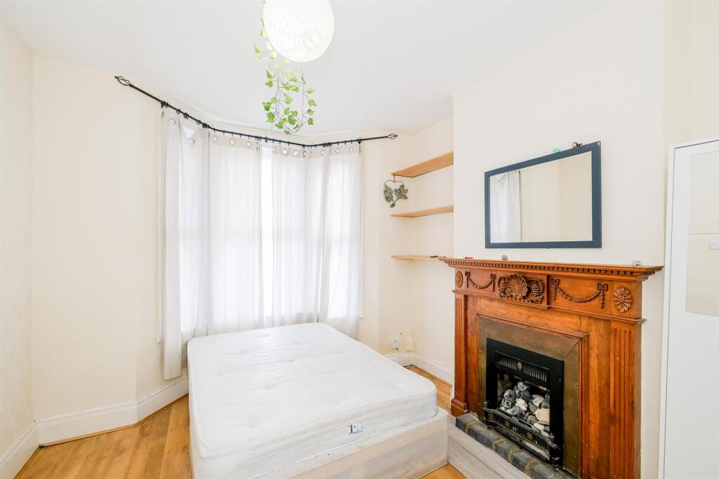 112 Holbrook road-6_web.jpg