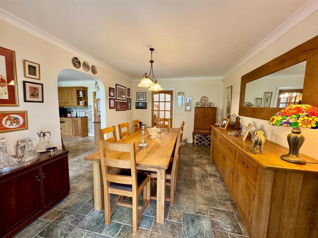 PHOTO-2025-08-12-06-56-38 (25).jpg