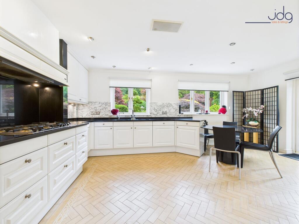 Style and Practical Kitchen with room for dining