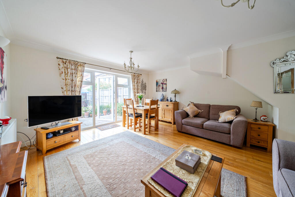 1295816-10-682ca1...