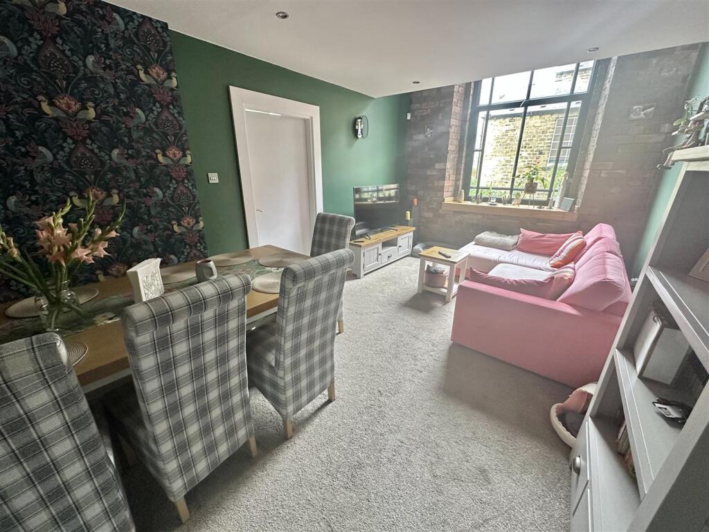 Bramleys Estate Agents - Independent Chapel - Heck