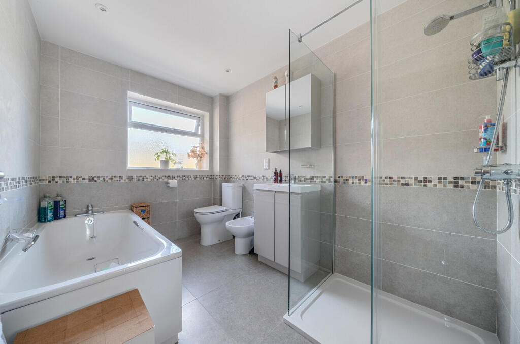 1304671-20-684081...