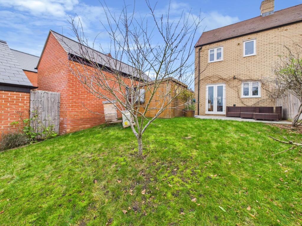 Beverley Way, Towcester, NN12