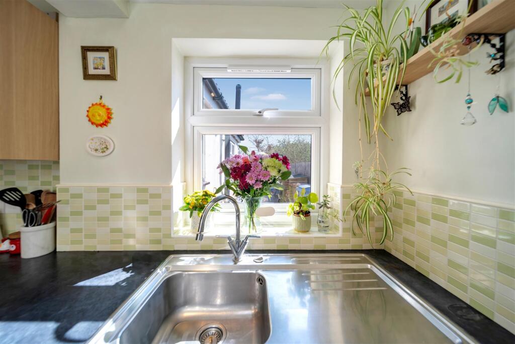 294 Sidegate Lane Re-Edit-8.jpg