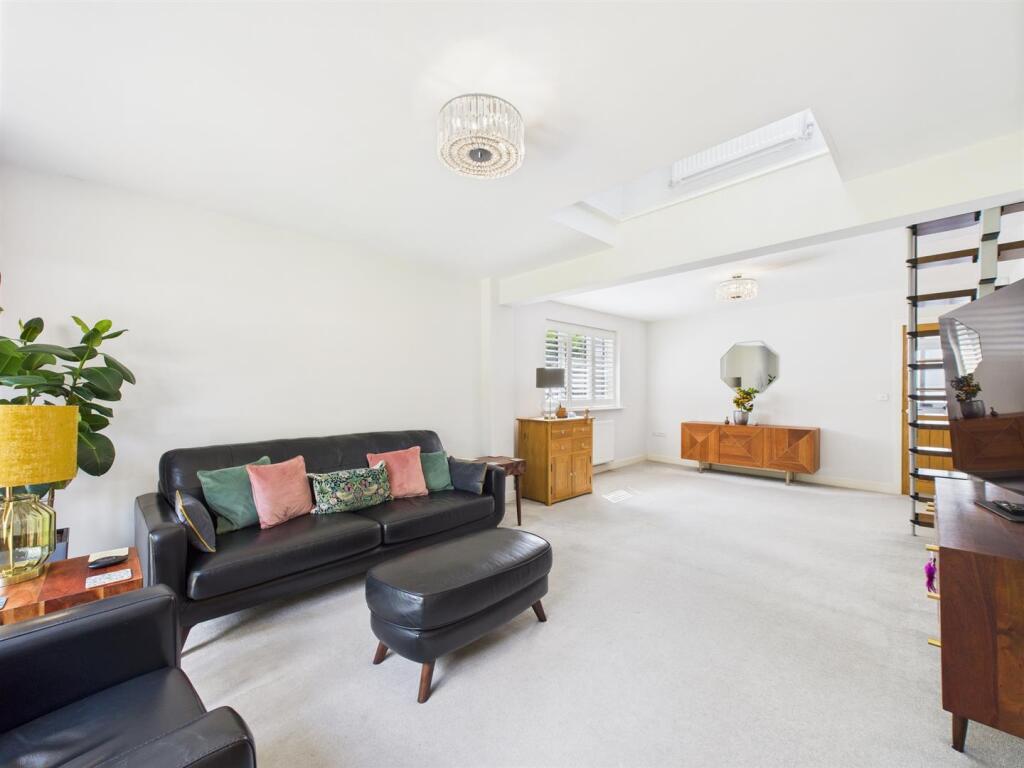 Spacious Lounge