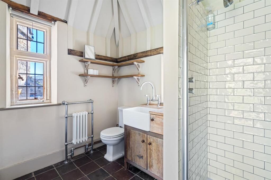 Annexe Shower Room
