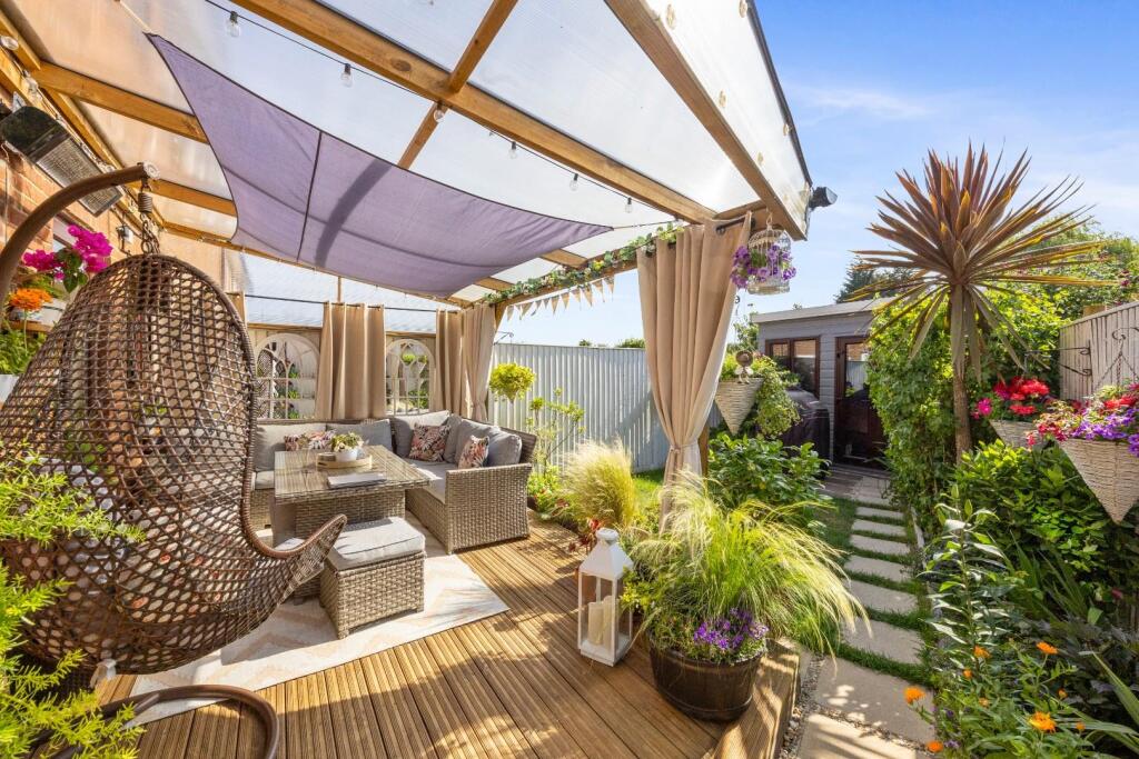 Hurstfield, 47-017.JPG