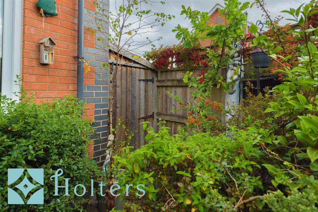 6 Canal Close, Newtown-19.jpg